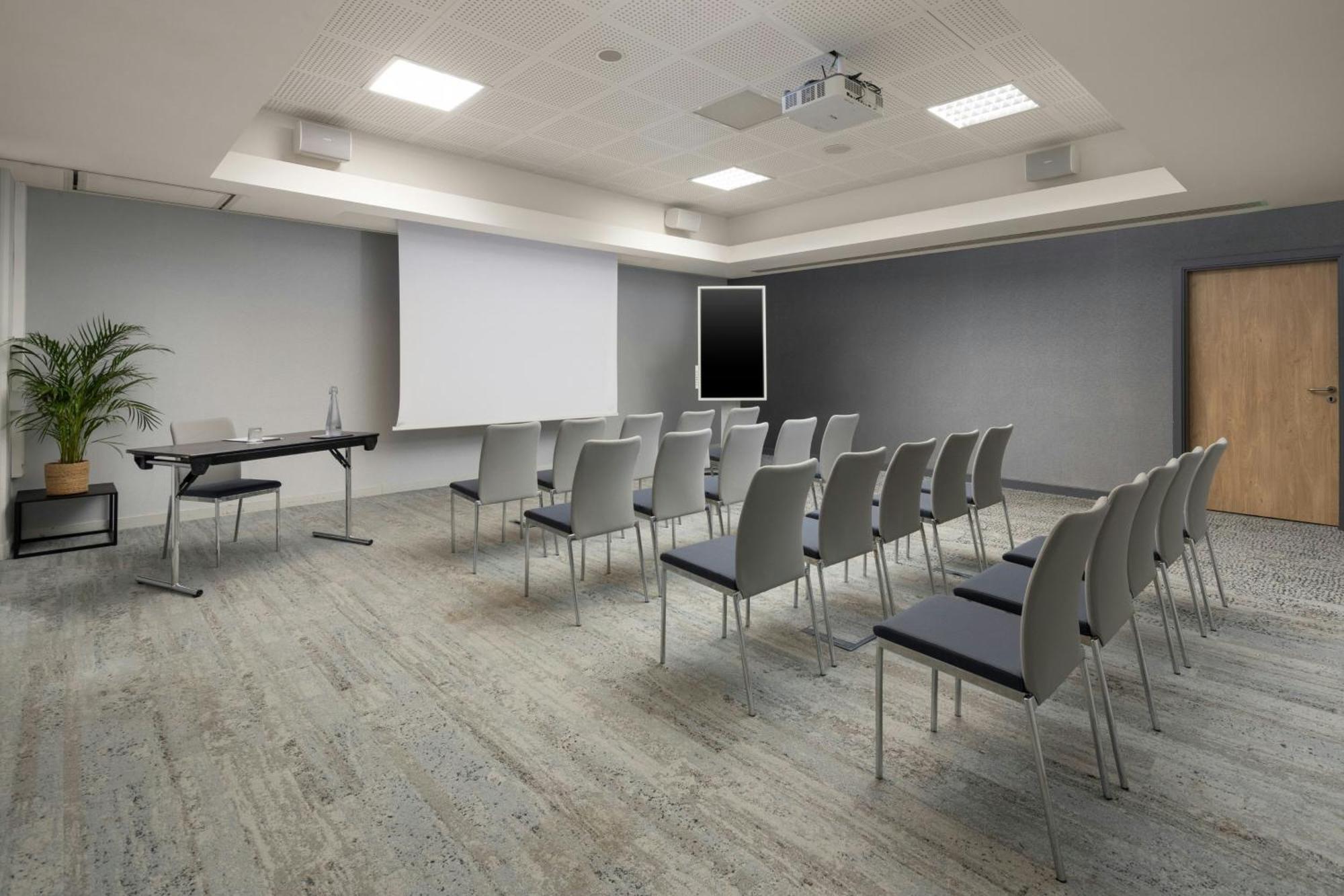 Courtyard By Marriott Toulouse Airport Hotel Luaran gambar