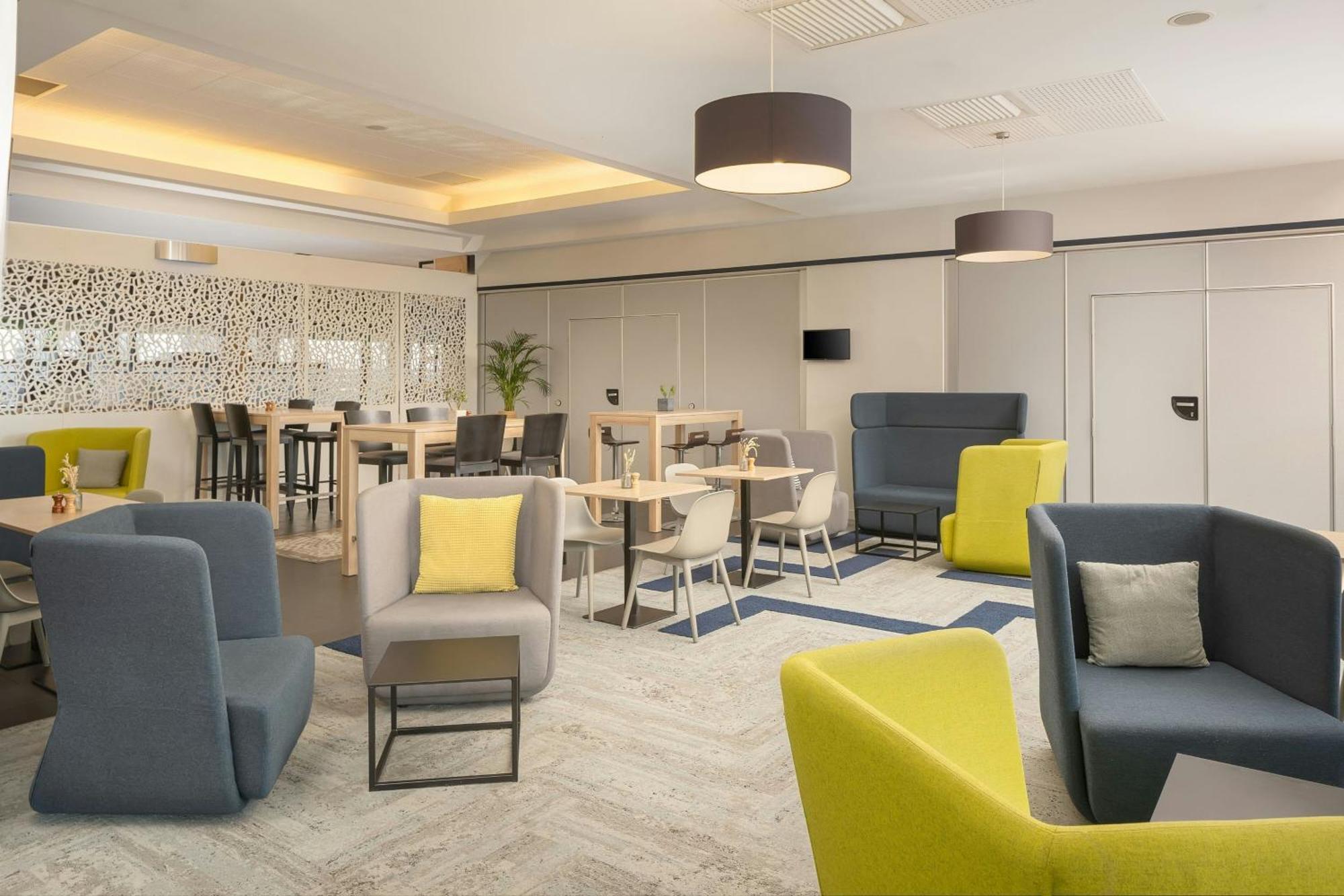 Courtyard By Marriott Toulouse Airport Hotel Luaran gambar